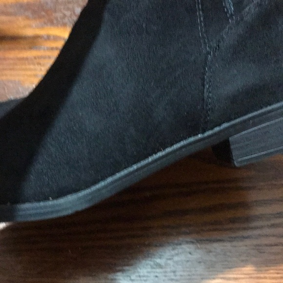 Women’s Black Suede Booties Size 7.5 M - Picture 6 of 16